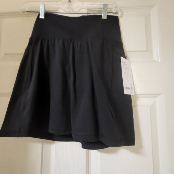 New with Tags ATHLETA BLACK SALUTATION STASH HIGH RISE 16 1/2 SKORT XXS - Picture 4 of 7